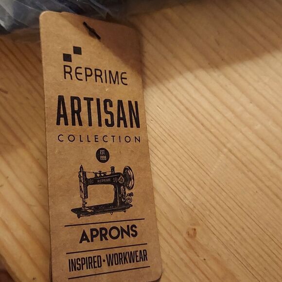 Denim Blue Jean Bib Apron with pockets plus FREE  cookbook - Picture 8 of 8